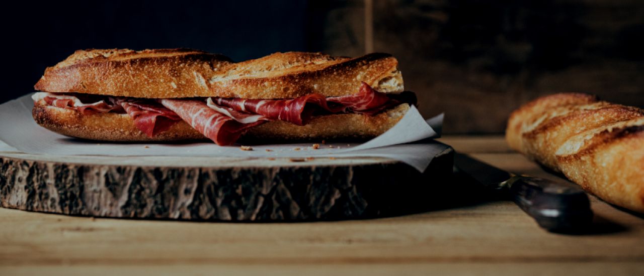 Bocadillo de jamón, ¡la merienda de los campeones!