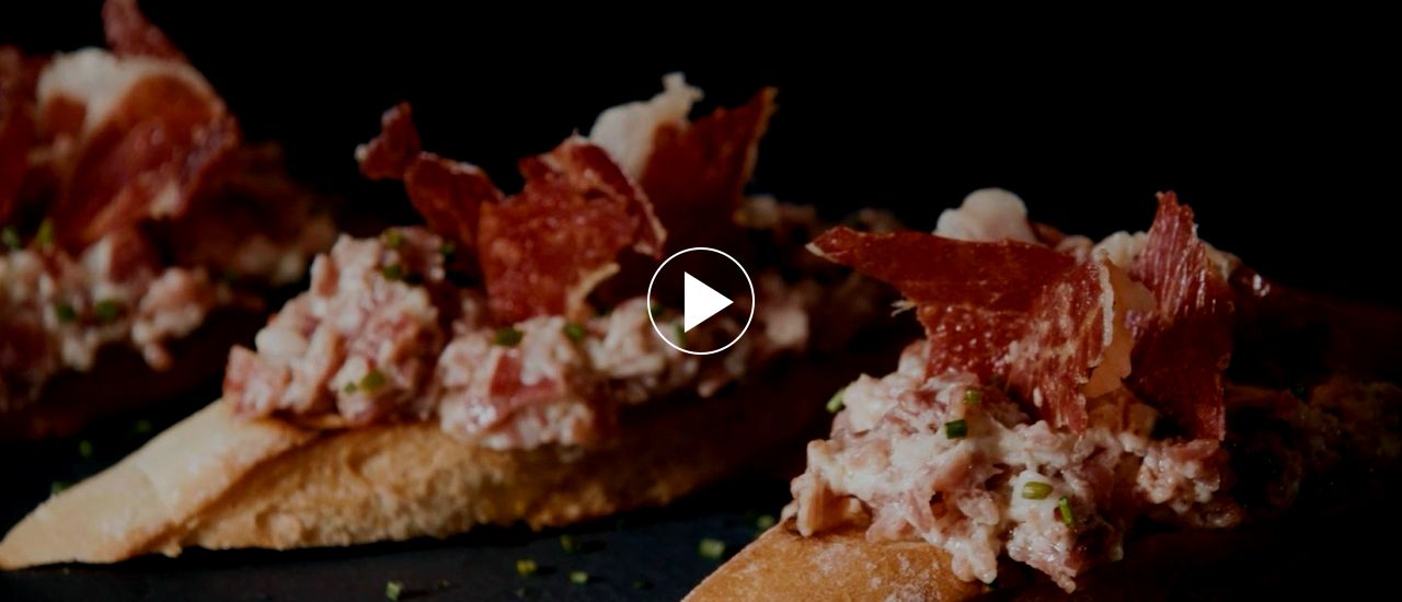 Embedded thumbnail for Tapa de jamón batido con ibéricos Azuaga.
